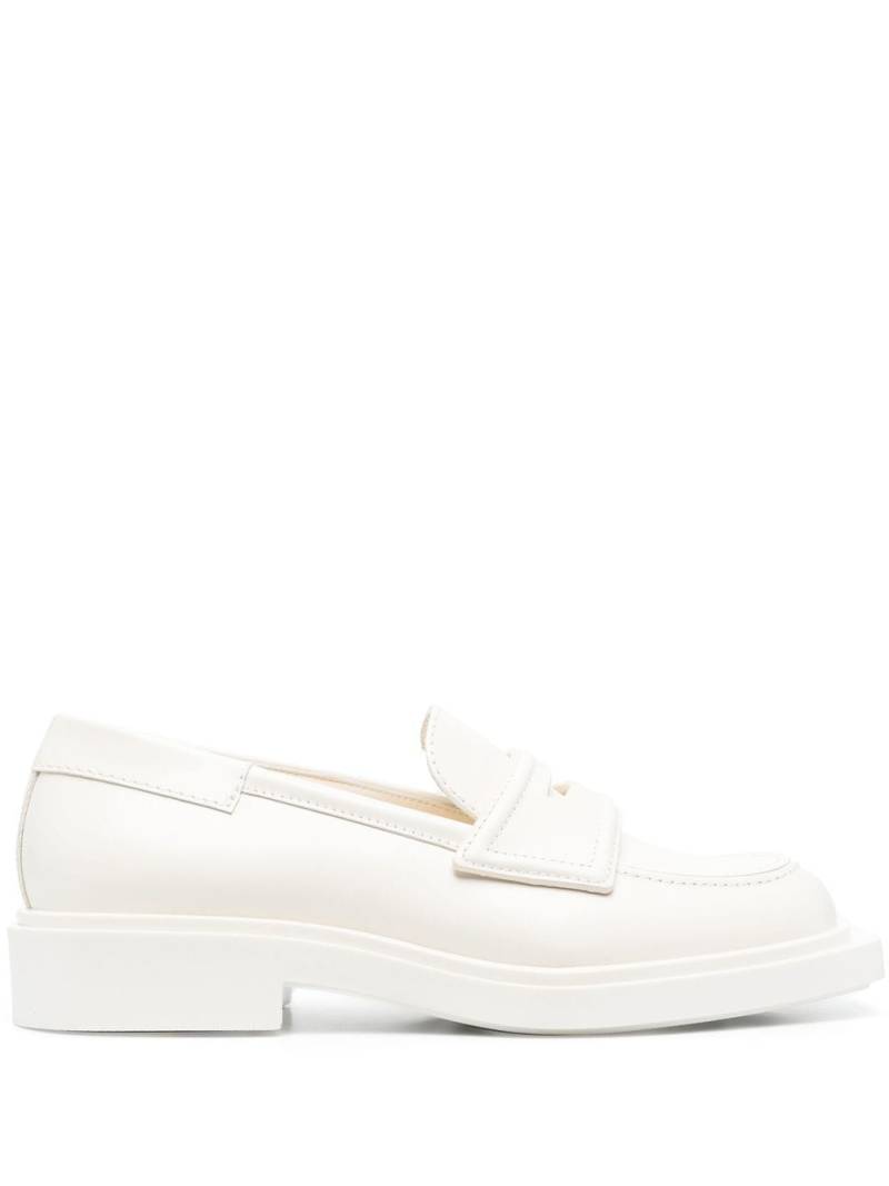 3juin tonal leather loafers - White von 3juin