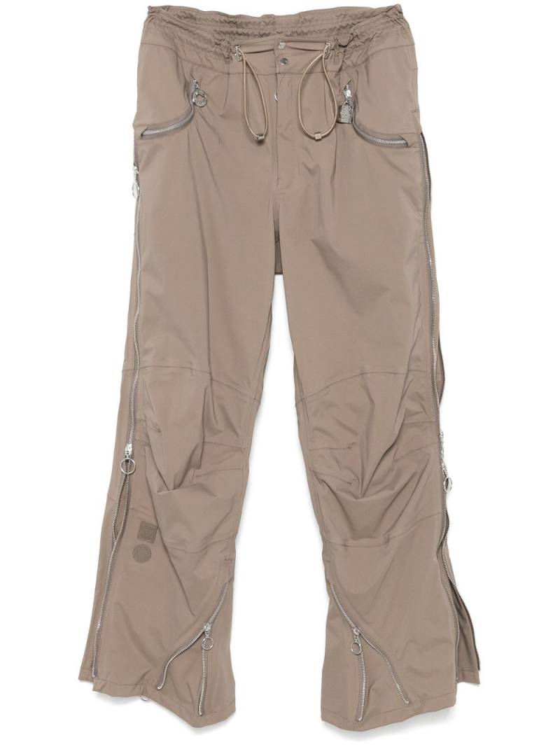 66 North x Charlie Constantinou shell trousers - Grey von 66 North