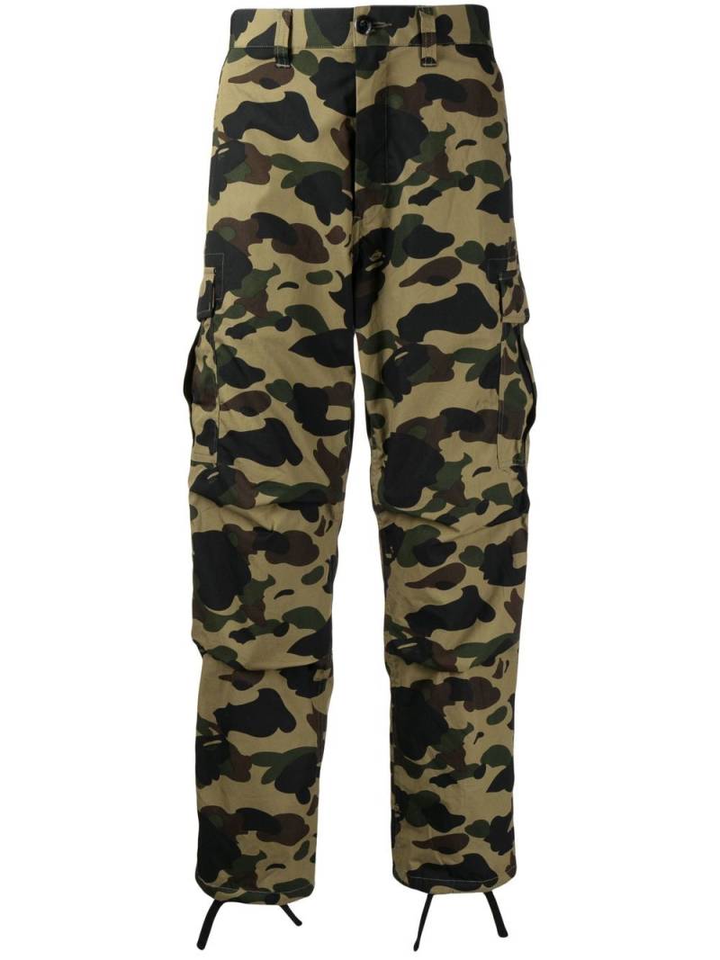 A BATHING APE® 1ST Camo Cargo Pants "GREEN" von A BATHING APE®