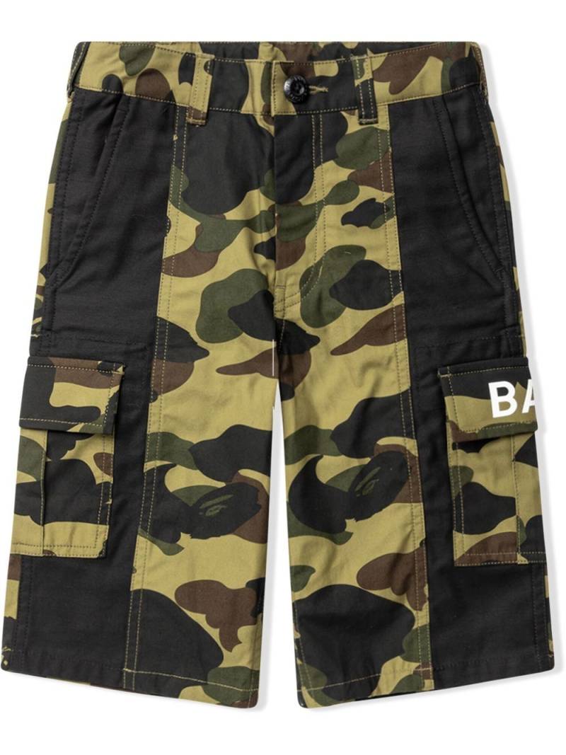 A BATHING APE® 1St Camo pocket shorts - Brown von A BATHING APE®