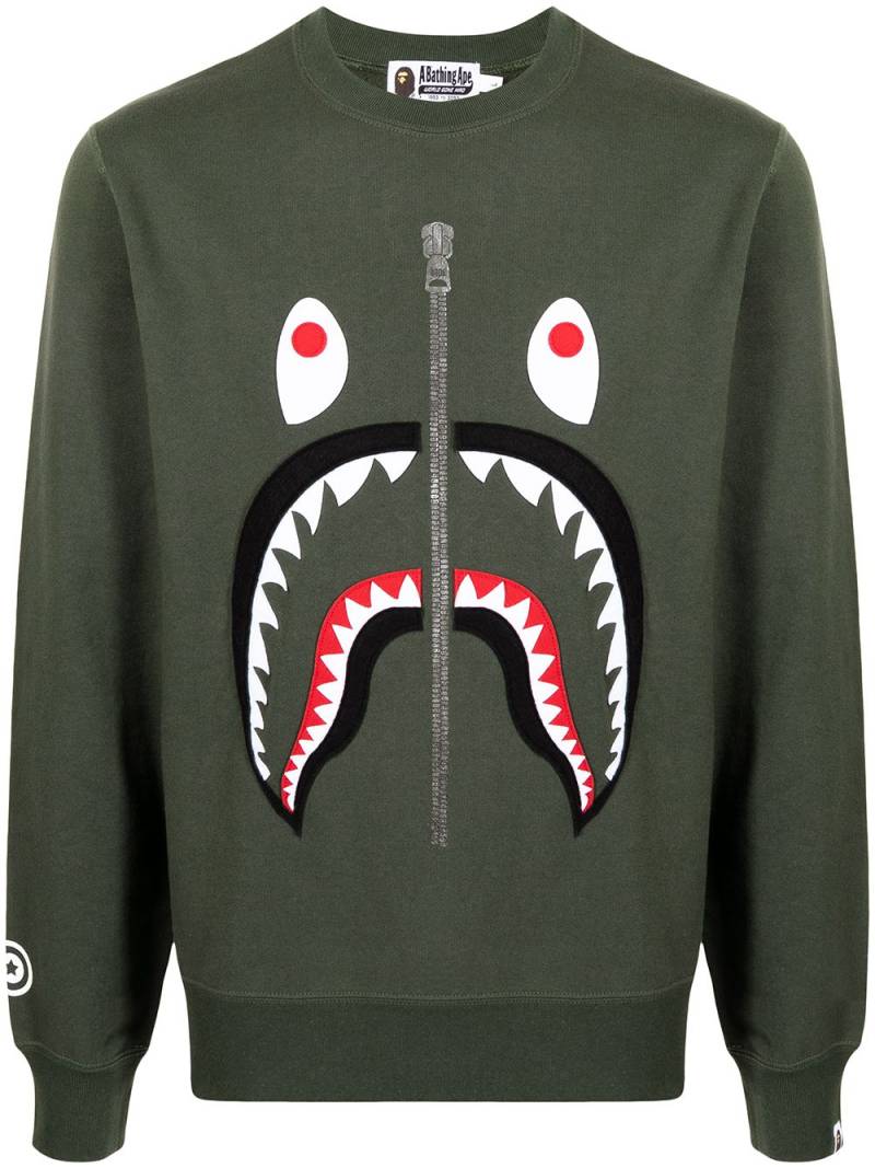 A BATHING APE® Patched Shark Crewneck "OLIVE" von A BATHING APE®