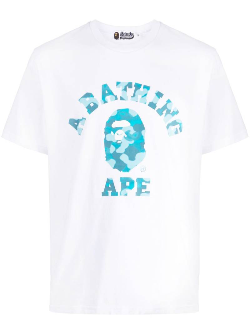 A BATHING APE® Radiation College camouflage-print T-shirt - White von A BATHING APE®