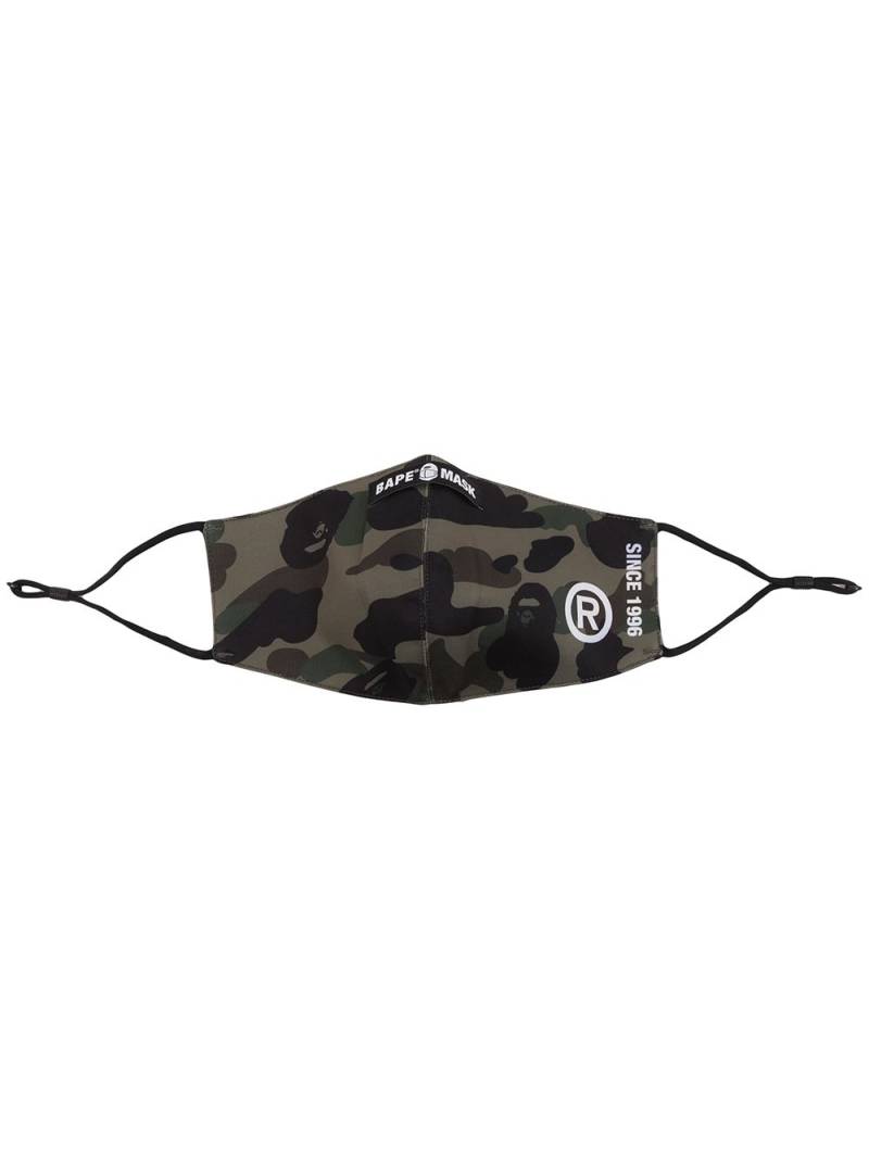 A BATHING APE® camouflage-print face mask - Green von A BATHING APE®