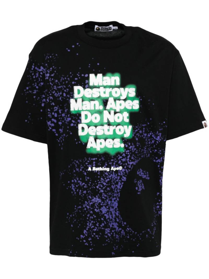 A BATHING APE® spray-print slogan T-shirt - Black von A BATHING APE®