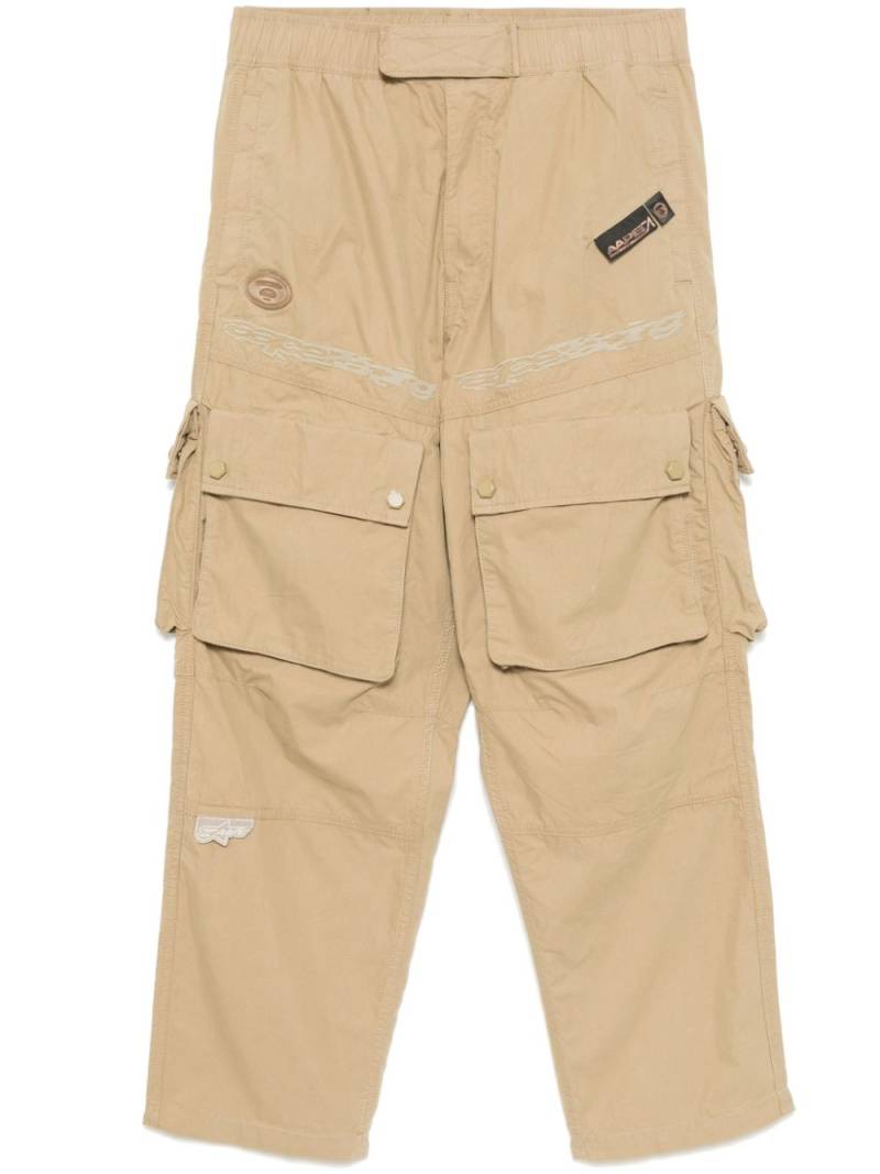 AAPE BY *A BATHING APE® cargo pants - Neutrals von AAPE BY *A BATHING APE®