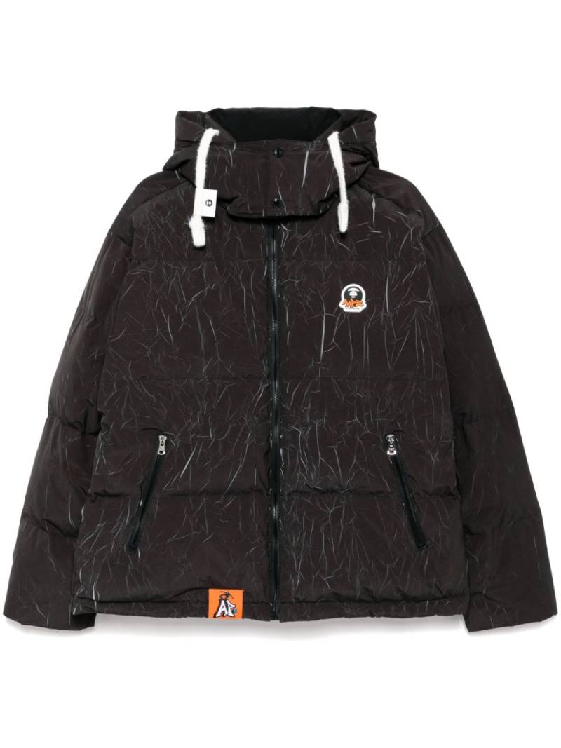 AAPE BY *A BATHING APE® crease effect padded jacket - Black von AAPE BY *A BATHING APE®