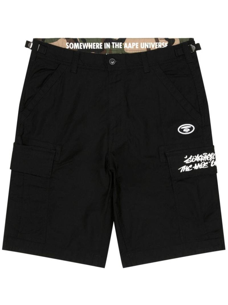 AAPE BY *A BATHING APE® logo-appliqué cargo shorts - Black von AAPE BY *A BATHING APE®