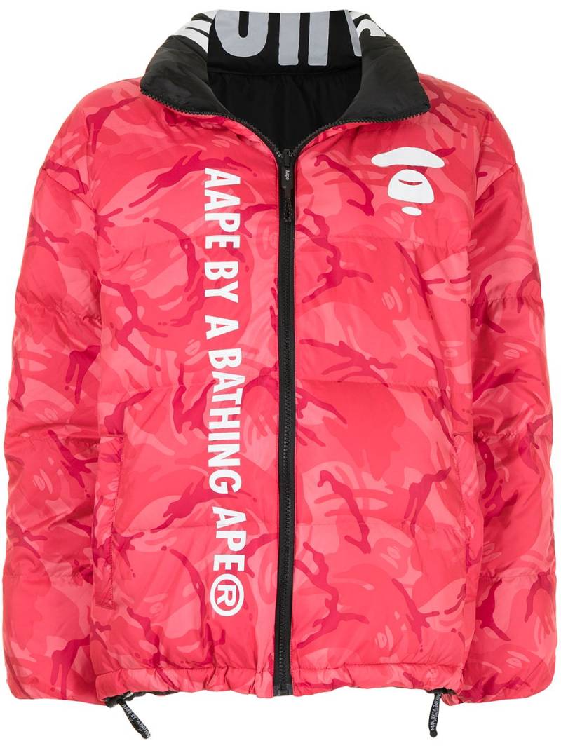 AAPE BY *A BATHING APE® logo padded jacket - Red von AAPE BY *A BATHING APE®