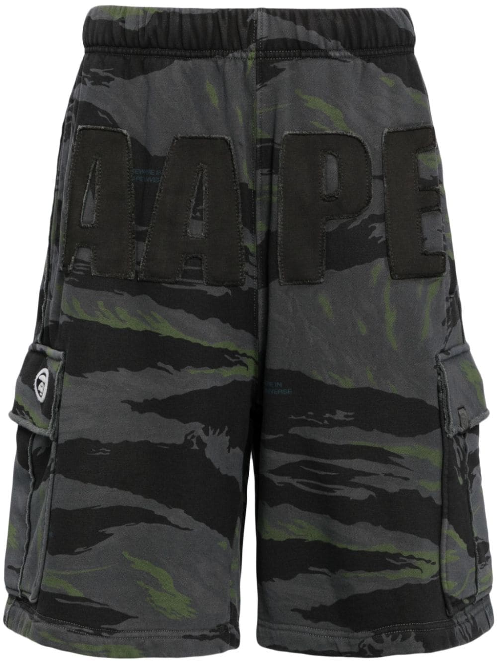 AAPE BY *A BATHING APE® logo-patch cargo shorts - Grey von AAPE BY *A BATHING APE®