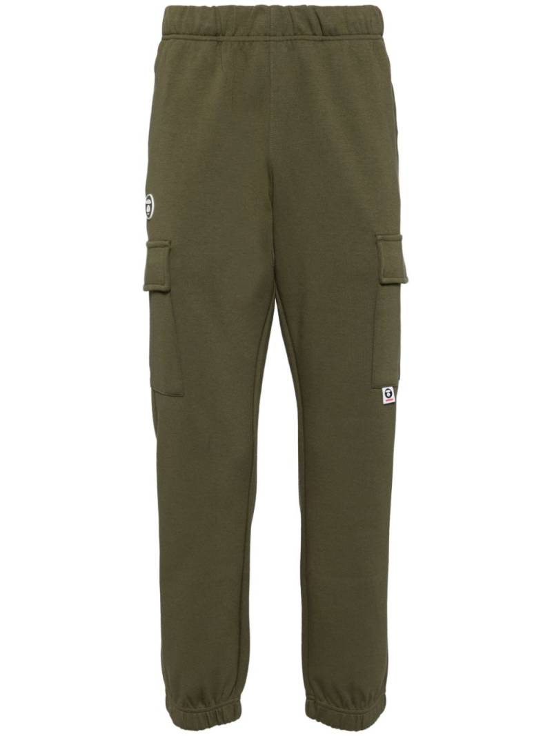 AAPE BY *A BATHING APE® logo-patch cargo track pants - Green von AAPE BY *A BATHING APE®