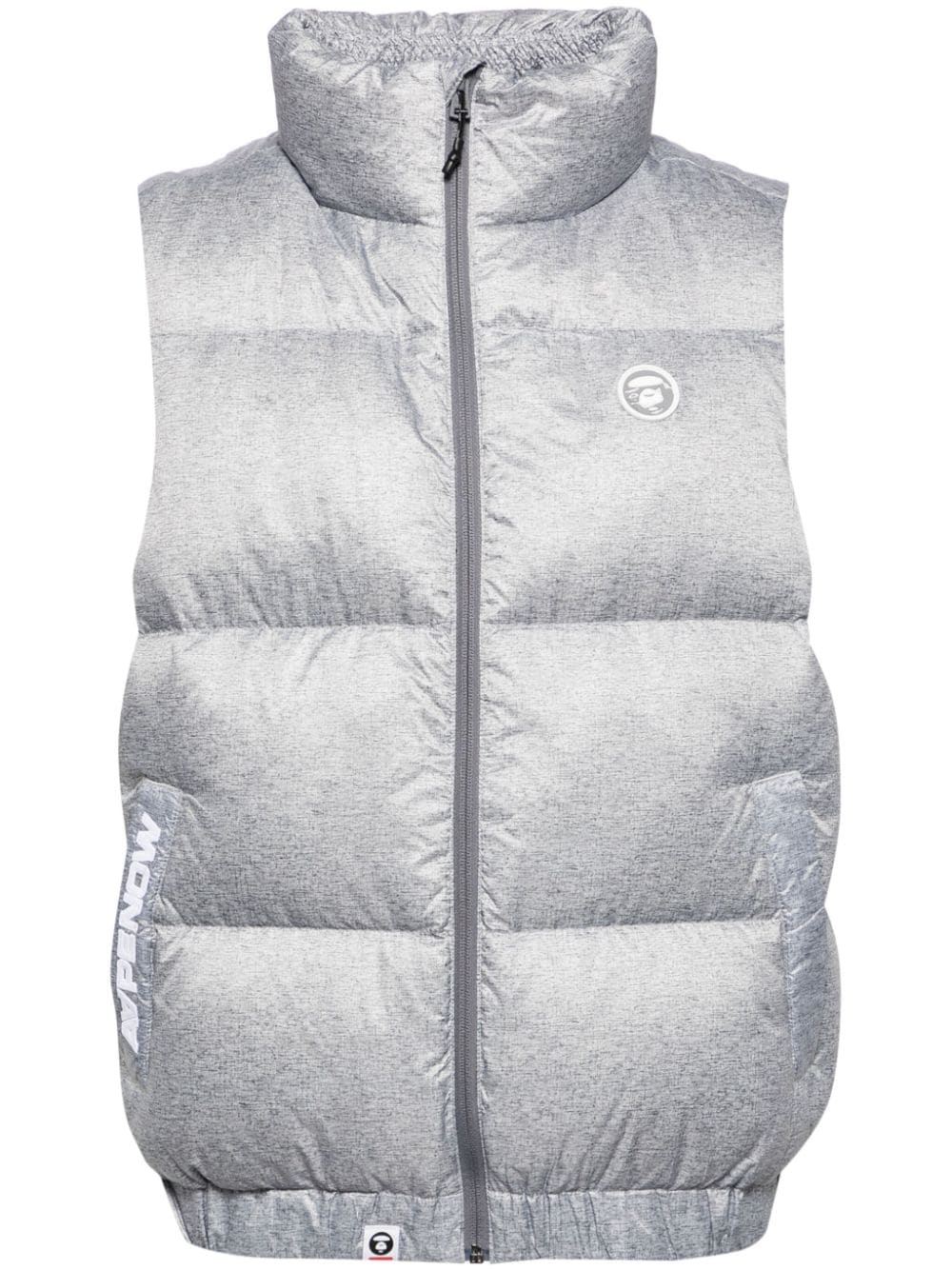 AAPE BY *A BATHING APE® logo-patch down vest - Grey von AAPE BY *A BATHING APE®