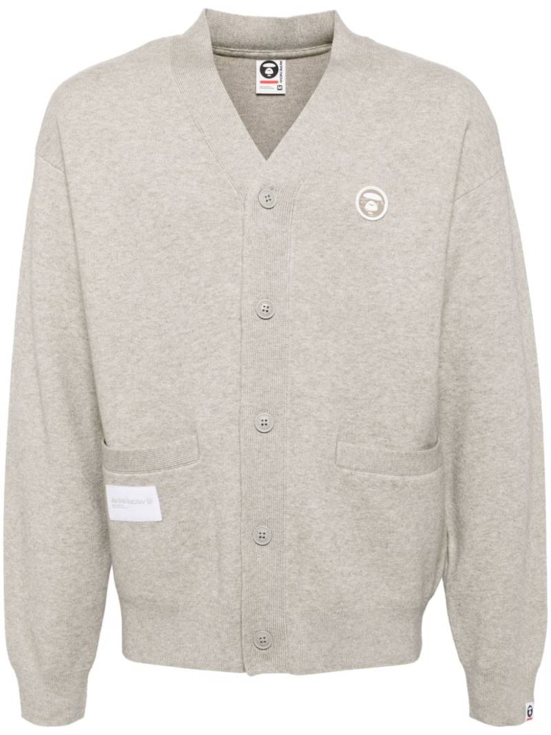 AAPE BY *A BATHING APE® logo patched cardigan - Grey von AAPE BY *A BATHING APE®