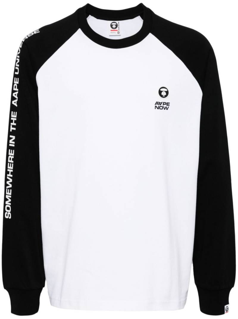 AAPE BY *A BATHING APE® logo-patched raglan-sleeved T-shirt - White von AAPE BY *A BATHING APE®