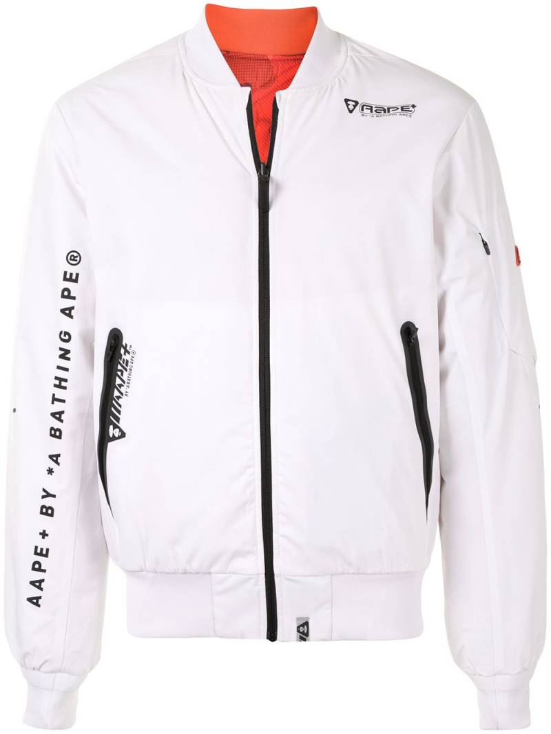 AAPE BY *A BATHING APE® reversible camouflage-print bomber jacket - White von AAPE BY *A BATHING APE®