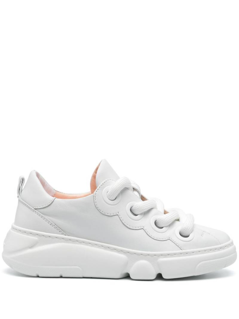 AGL Magic Bubble leather sneakers - White von AGL