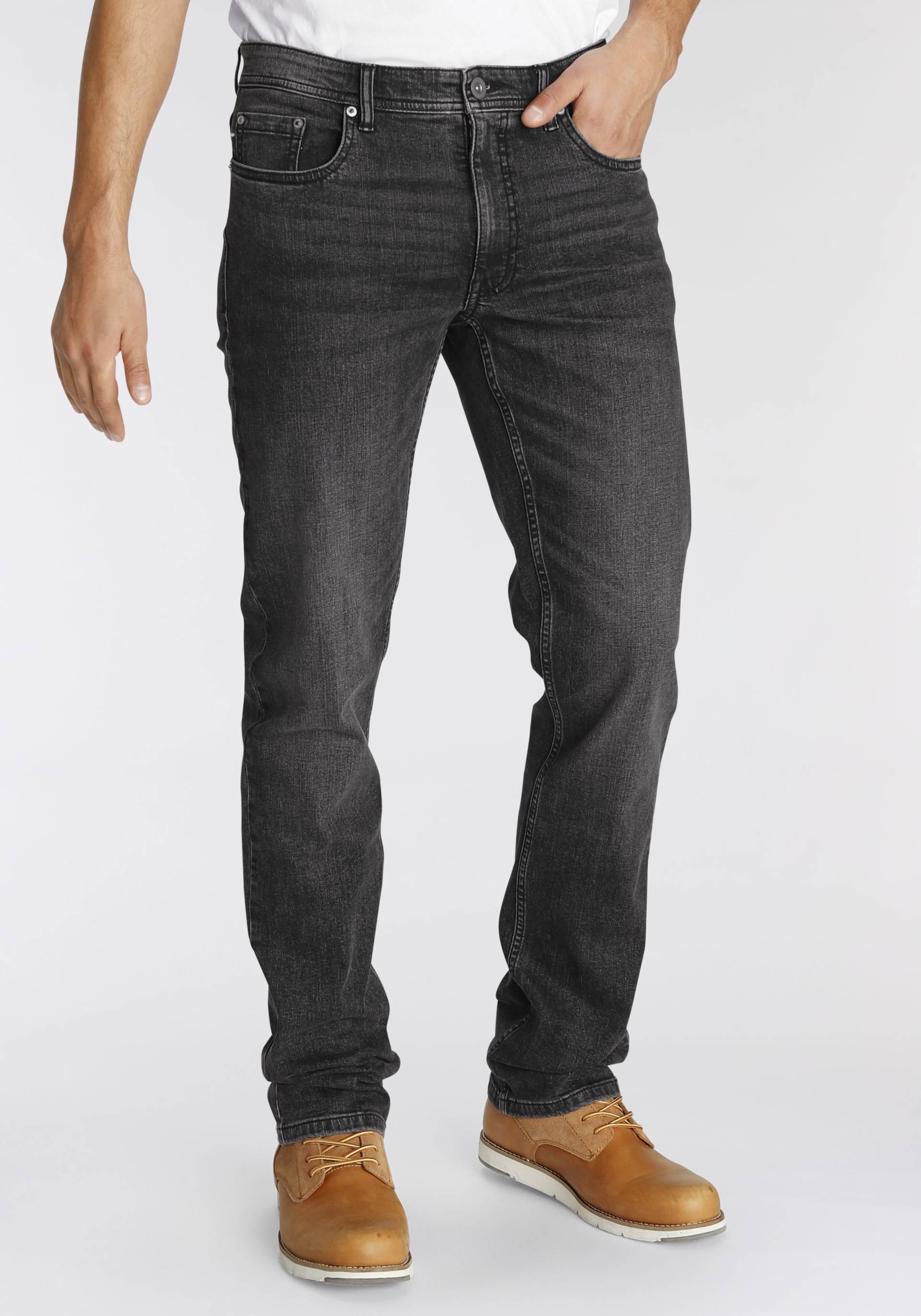 AJC Straight-Jeans, gerade geschnitten, Used-Look-Waschung, niedrige Leibhöhe AJC Straight-Jeans, gerade geschnitten, Used-Look-Waschung, niedrige Leibhöhe von AJC