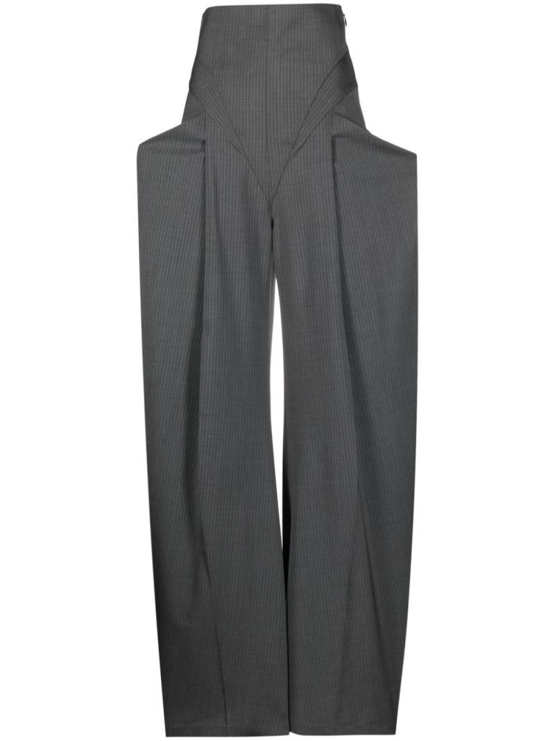 ALESSANDRO VIGILANTE pleated pinstripe-pattern trousers - Grey von ALESSANDRO VIGILANTE