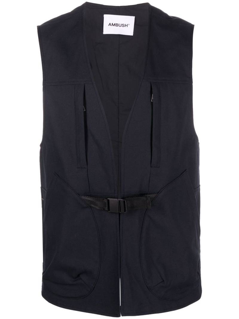 AMBUSH buckle-fastening V-neck gilet - Black von AMBUSH