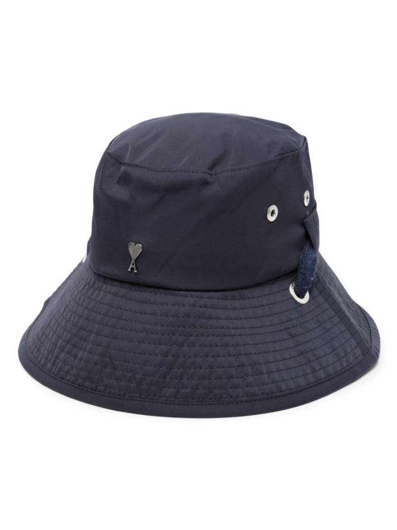 AMI Paris Ami de Coeur logo-plaque bucket hat - Black von AMI Paris