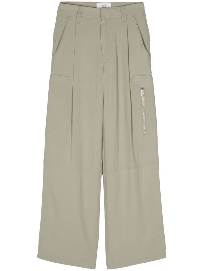 AMI Paris crepe straight trousers - Green von AMI Paris