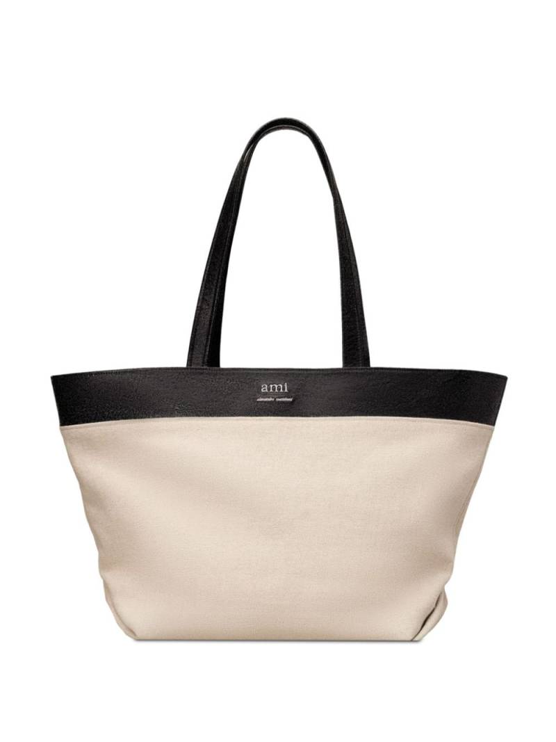 AMI Paris logo-plaque panelled tote bag - Neutrals von AMI Paris