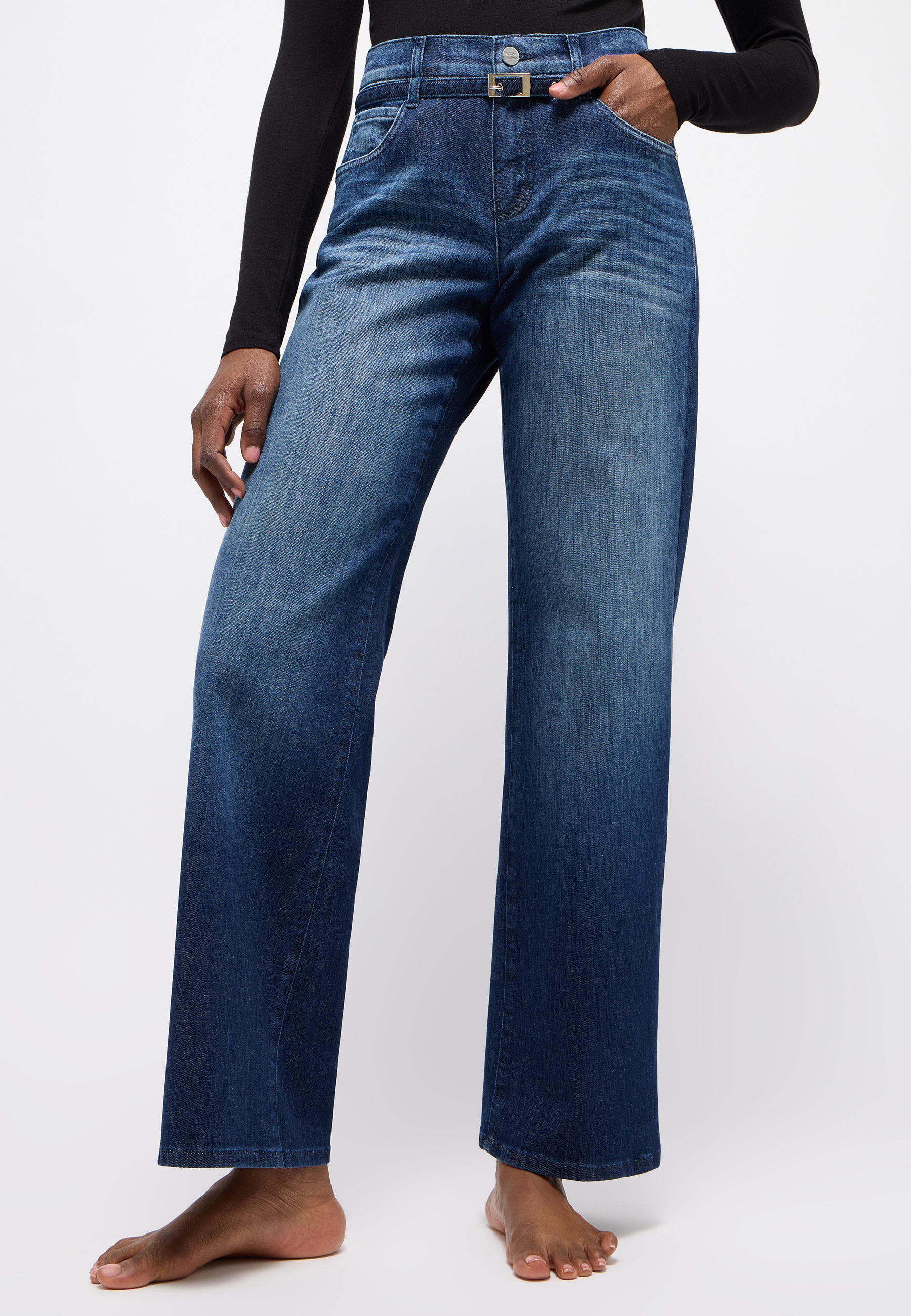 ANGELS 5-Pocket-Jeans »LIZ BELT«, mit Gürtel ANGELS 5-Pocket-Jeans »LIZ BELT«, mit Gürtel von ANGELS