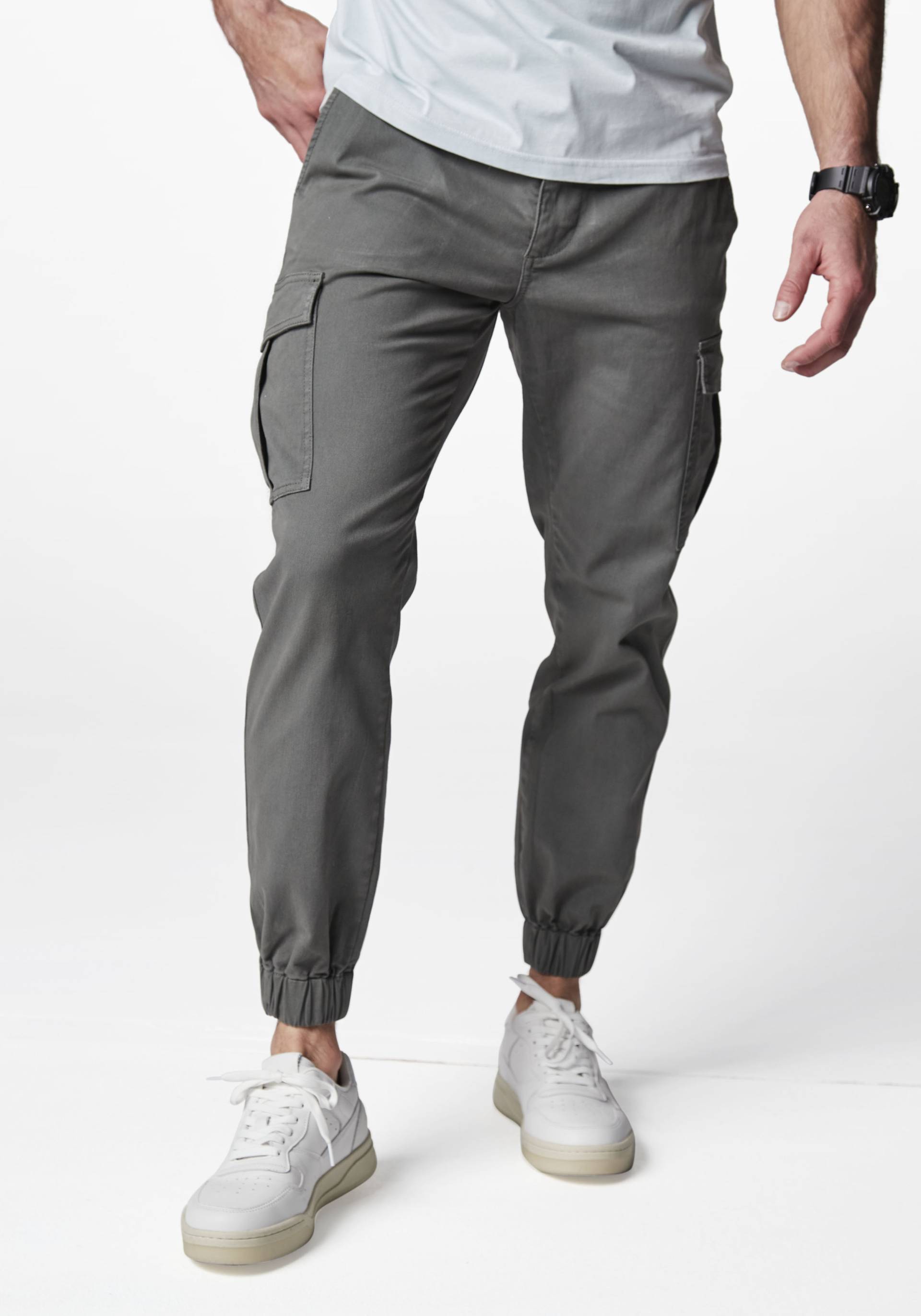 AUTHENTIC LE JOGGER Cargohose, mit normaler Bundhöhe aus elastischer Baumwoll-Qualität von AUTHENTIC LE JOGGER