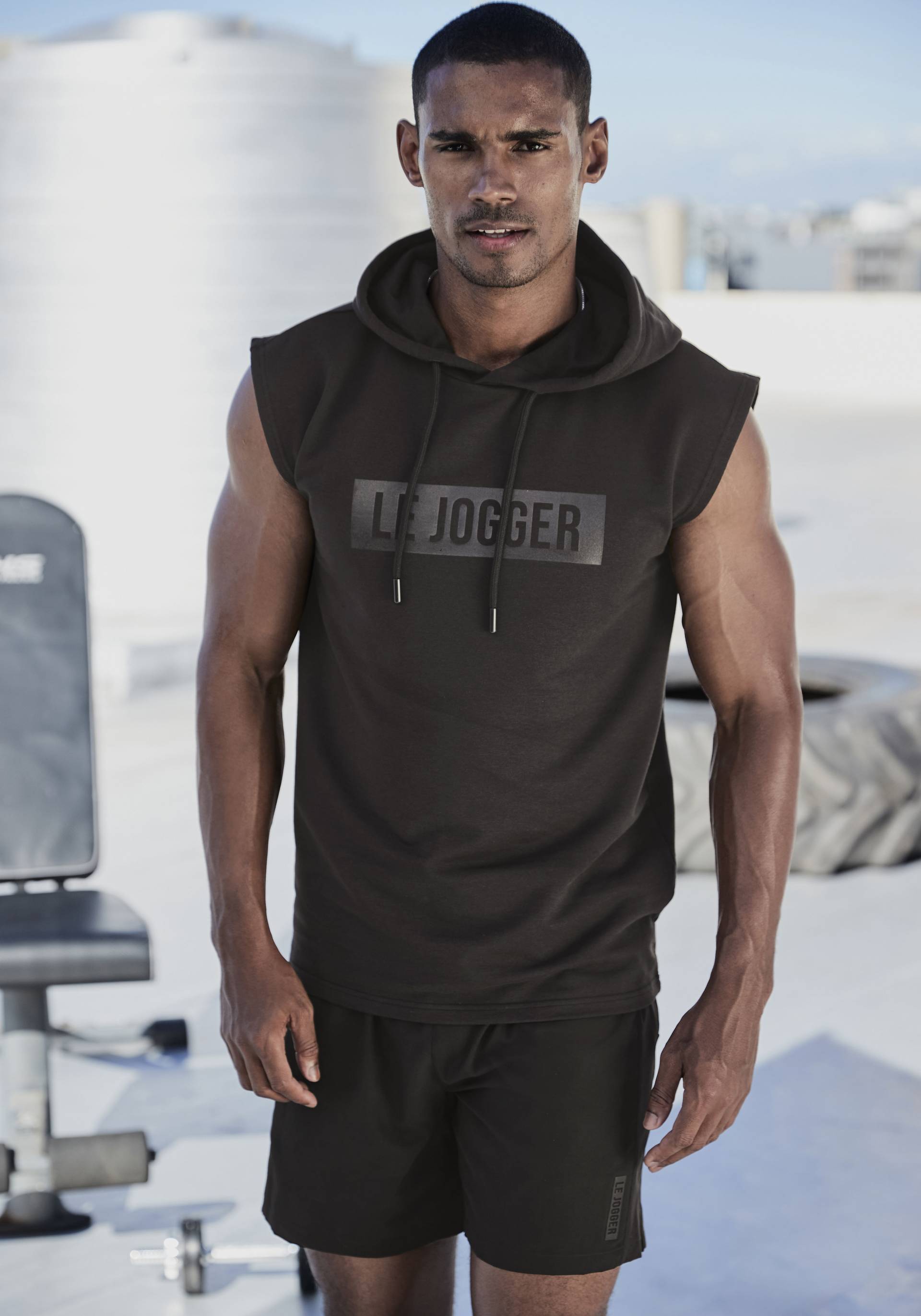 le jogger® Kapuzenpullover, mit Druck und Kordelzug le jogger® Kapuzenpullover, mit Druck und Kordelzug von le jogger®