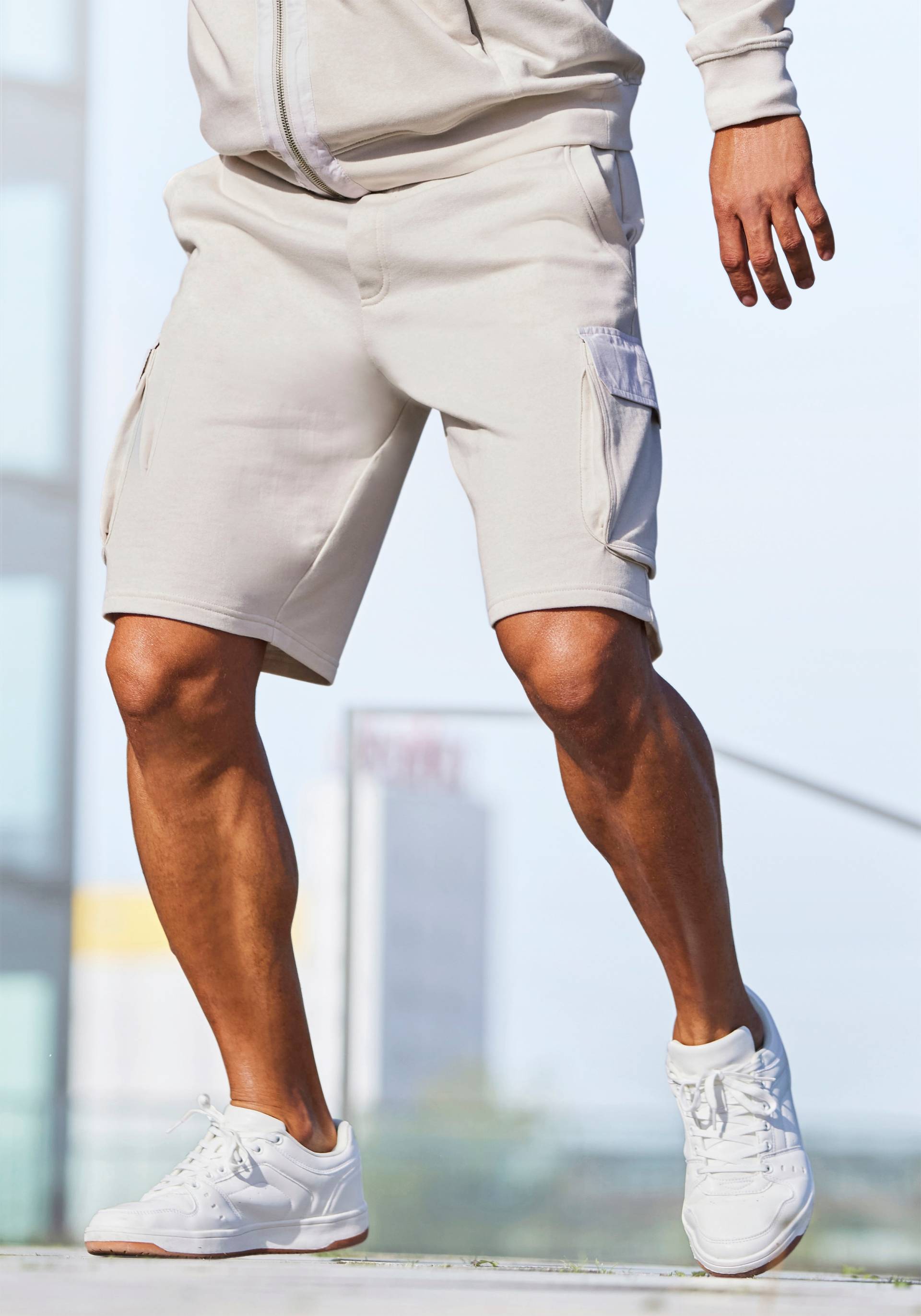 AUTHENTIC LE JOGGER Sweatshorts, Cargotaschen mit Webdetails von AUTHENTIC LE JOGGER