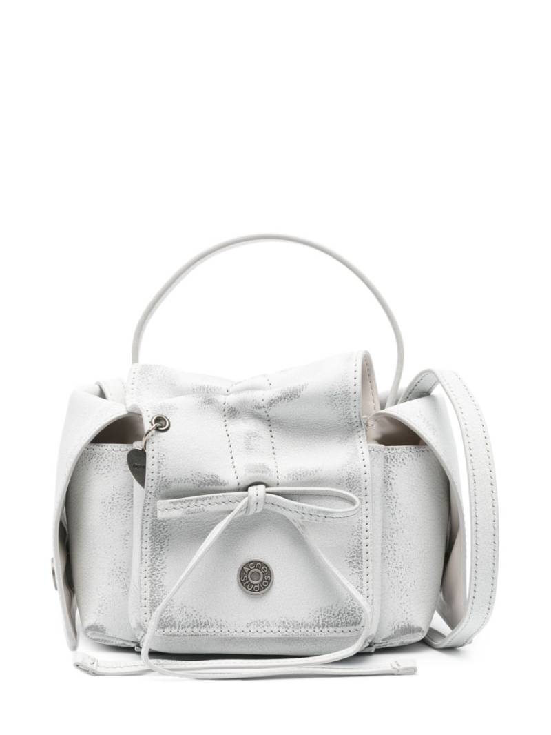 Acne Studios logo-pendant leather mini bag - Grey von Acne Studios