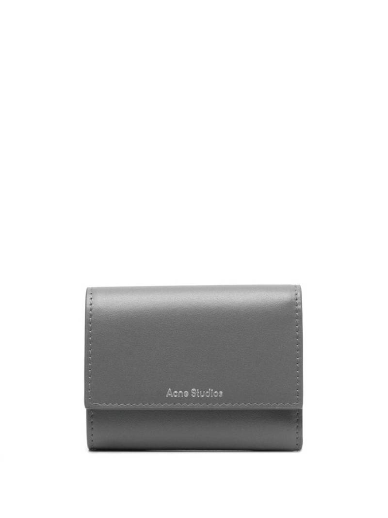 Acne Studios tri-fold leather wallet - Grey von Acne Studios