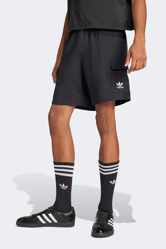 Adidas Originals Essentials Cargo Trainingsshorts | Black | Herren  | L von Adidas Originals