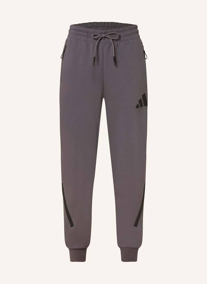 Adidas Sweatpants Z.N.E. braun von Adidas