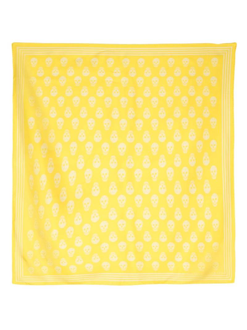 Alexander McQueen Biker Skull printed silk scarf - Yellow von Alexander McQueen