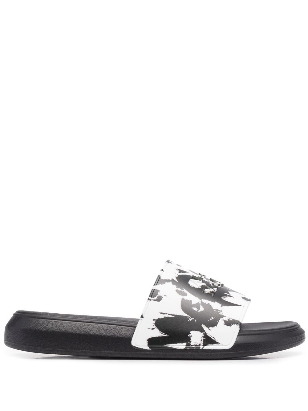 Alexander McQueen Graffiti paint splatter slides - White von Alexander McQueen