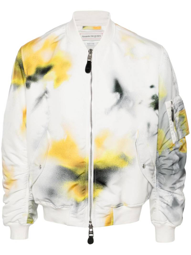 Alexander McQueen Obscured Flower padded bomber jacket - White von Alexander McQueen