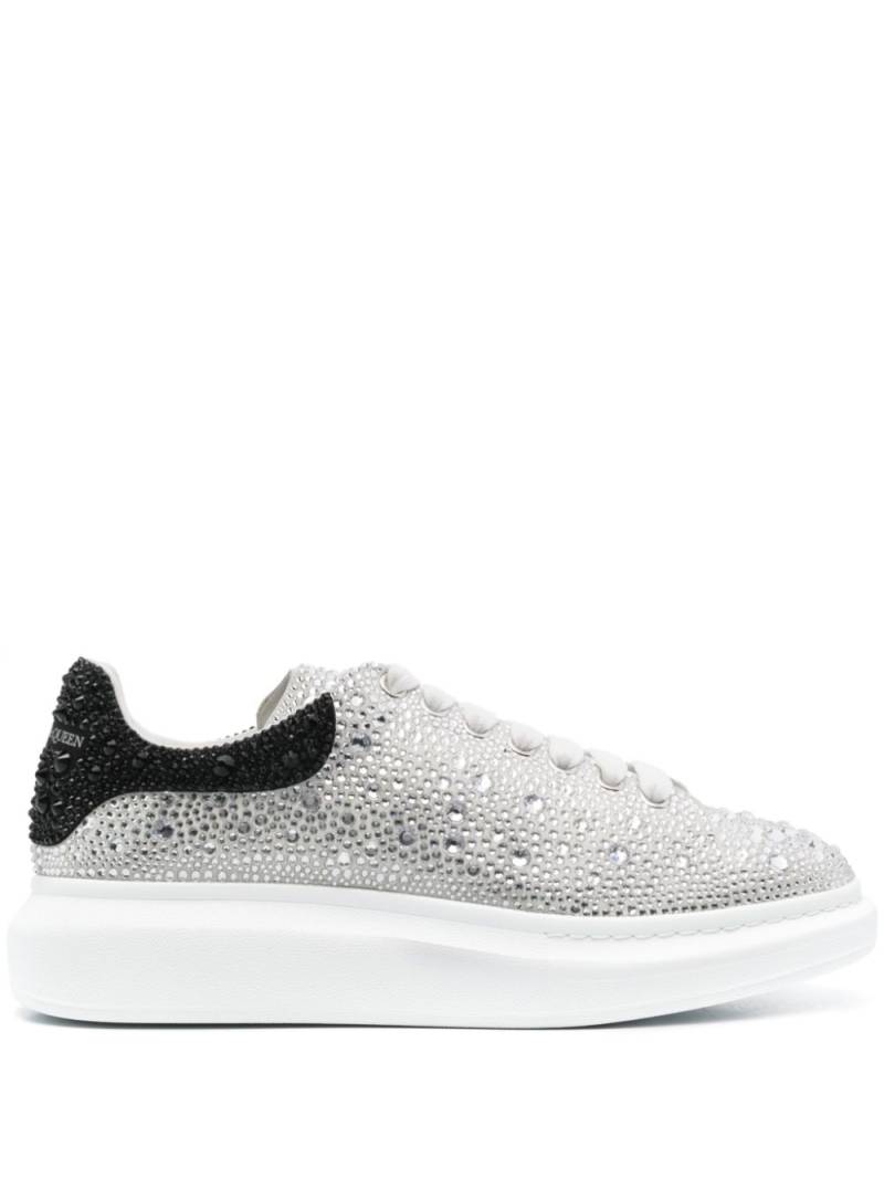 Alexander McQueen Oversized sneakers - White von Alexander McQueen