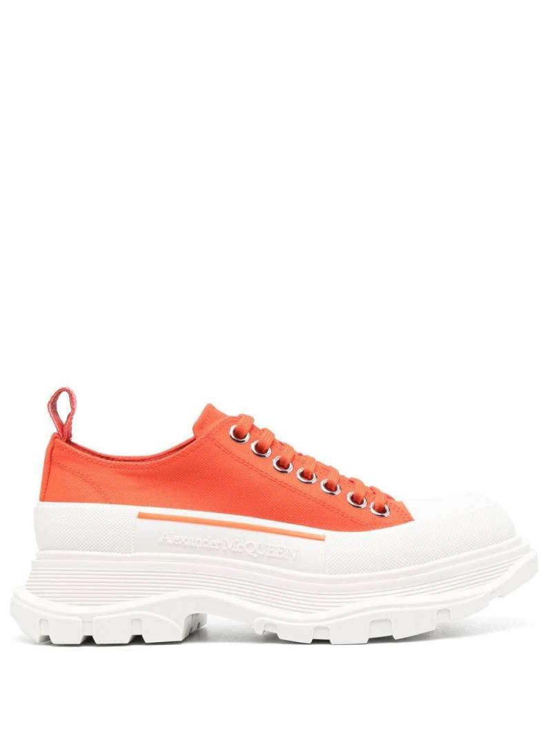 Alexander McQueen Tread-Slick Lace-Up canvas sneakers - Orange von Alexander McQueen