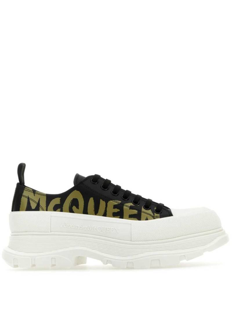 Alexander McQueen Tread Slick lace-up sneakers - Black von Alexander McQueen