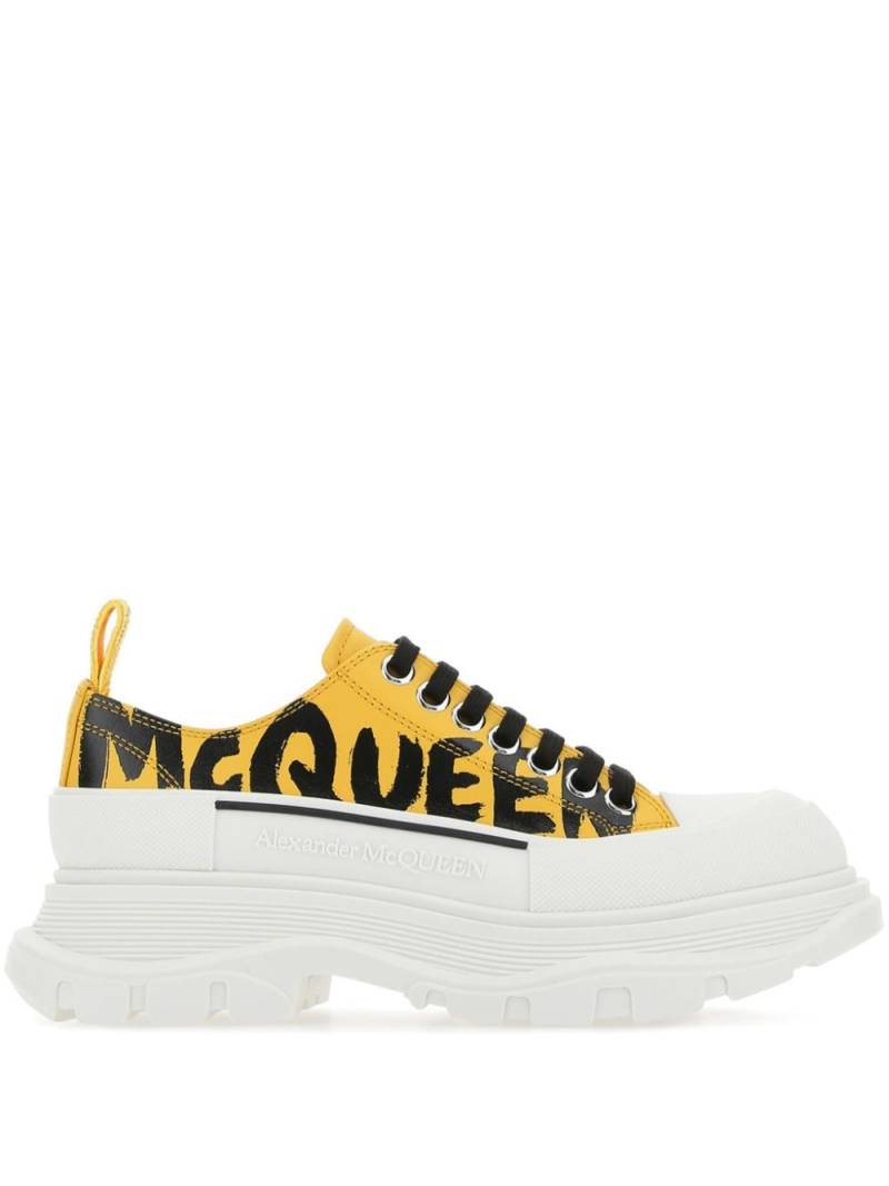 Alexander McQueen Tread Slick sneakers - Yellow von Alexander McQueen