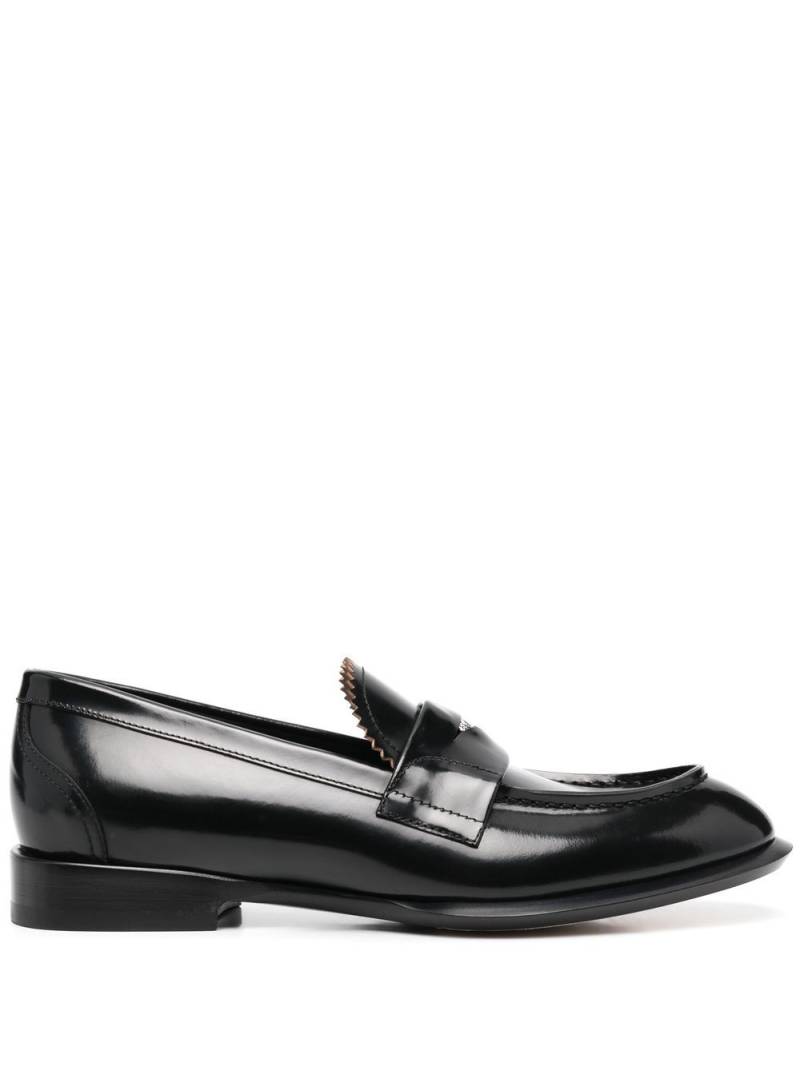 Alexander McQueen coin-embellished penny loafers - Black von Alexander McQueen