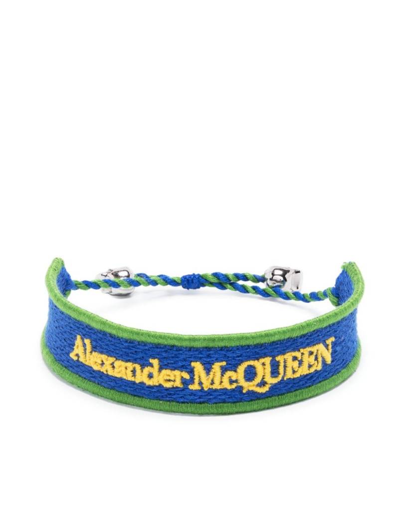 Alexander McQueen logo-embroidery cord bracelet - Blue von Alexander McQueen