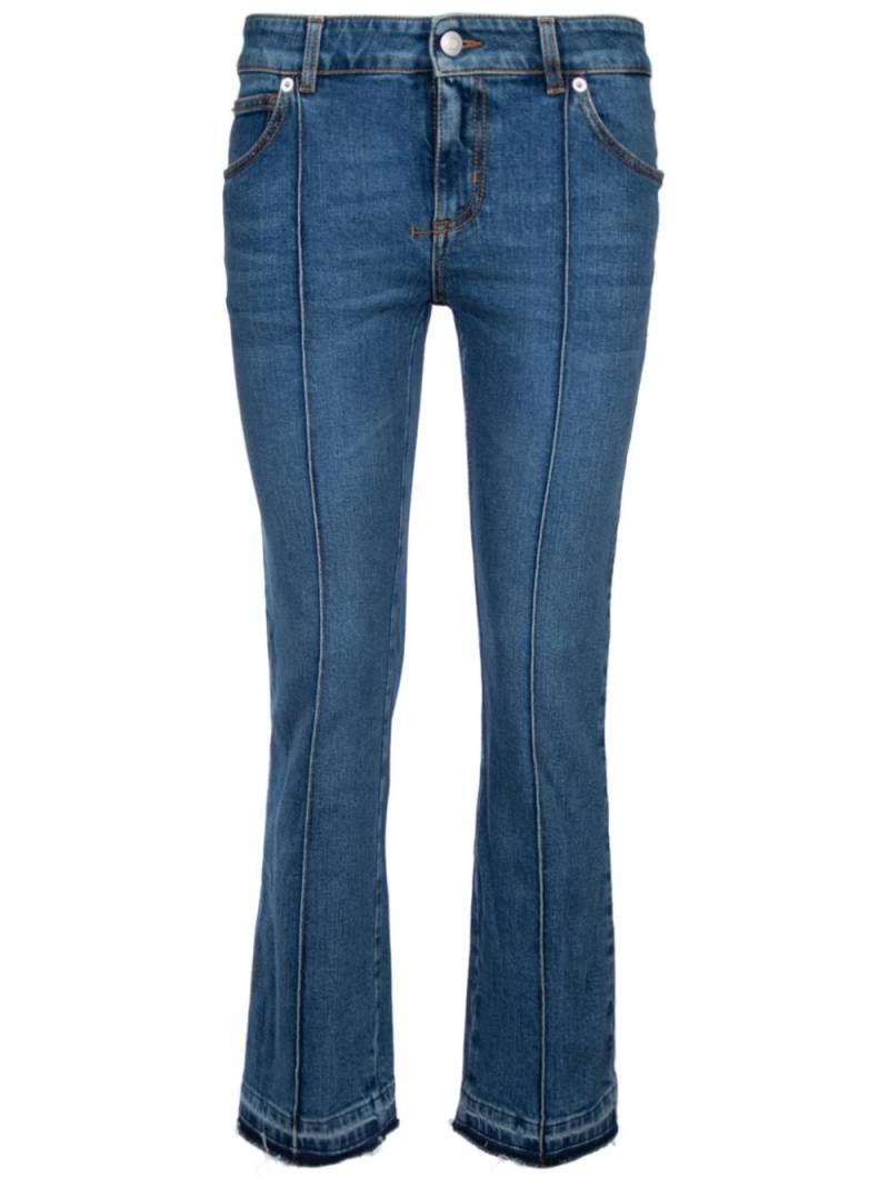 Alexander McQueen logo-patch flared jeans - Blue von Alexander McQueen