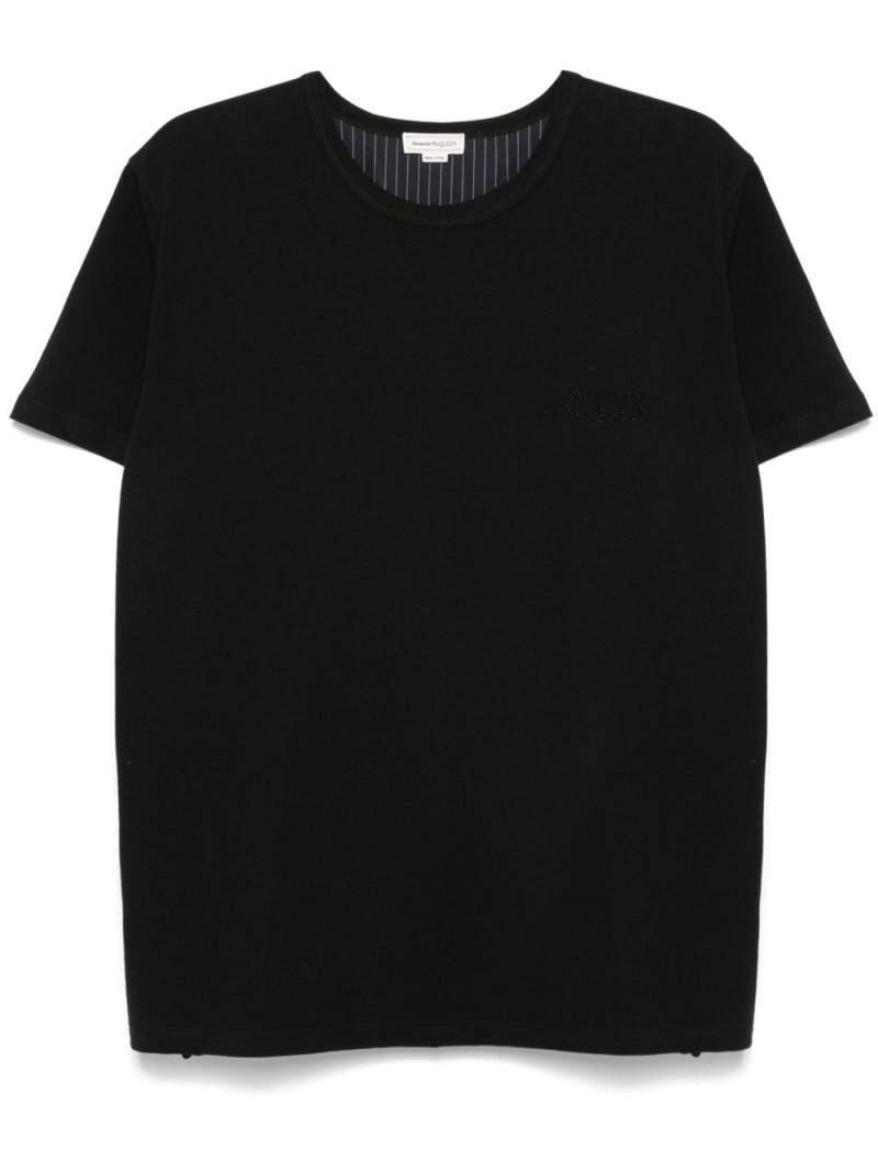 Alexander McQueen pinstripe-panel T-shirt - Black von Alexander McQueen