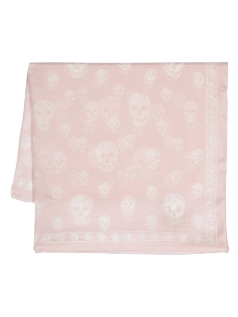 Alexander McQueen skull-print silk scarf - Pink von Alexander McQueen