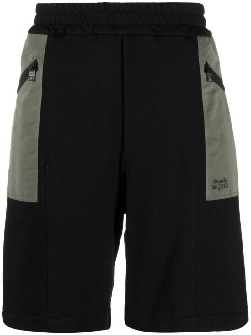 Alexander McQueen two-tone elasticated track shorts - Black von Alexander McQueen