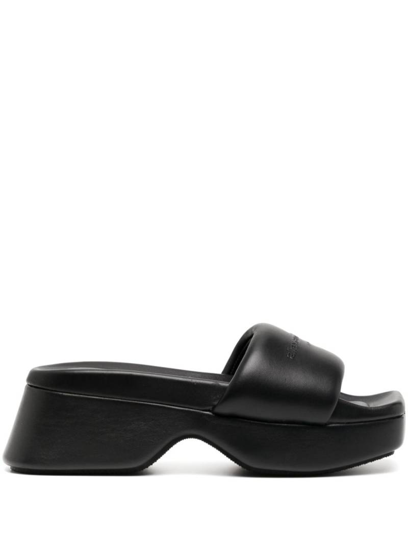 Alexander Wang Float logo-debossed platform slides - Black von Alexander Wang