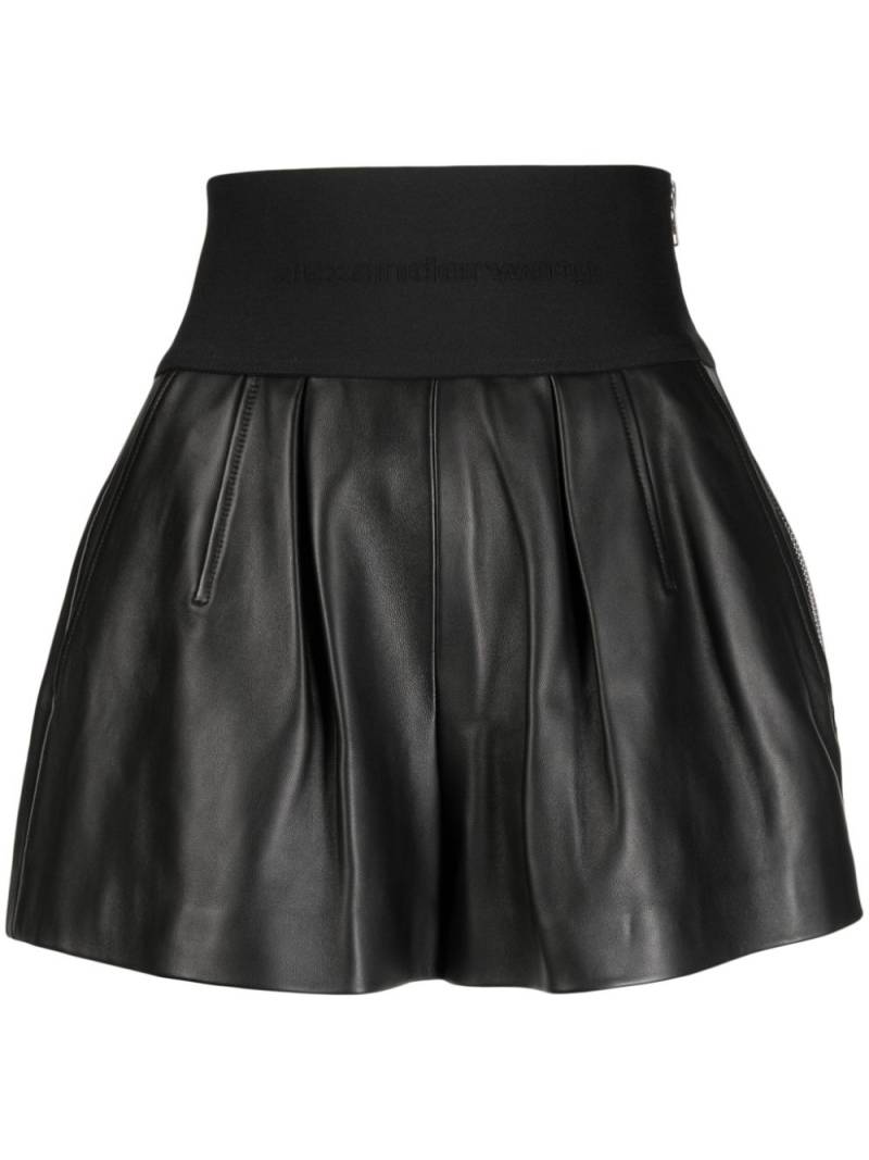 Alexander Wang logo-waistband leather shorts - Black von Alexander Wang