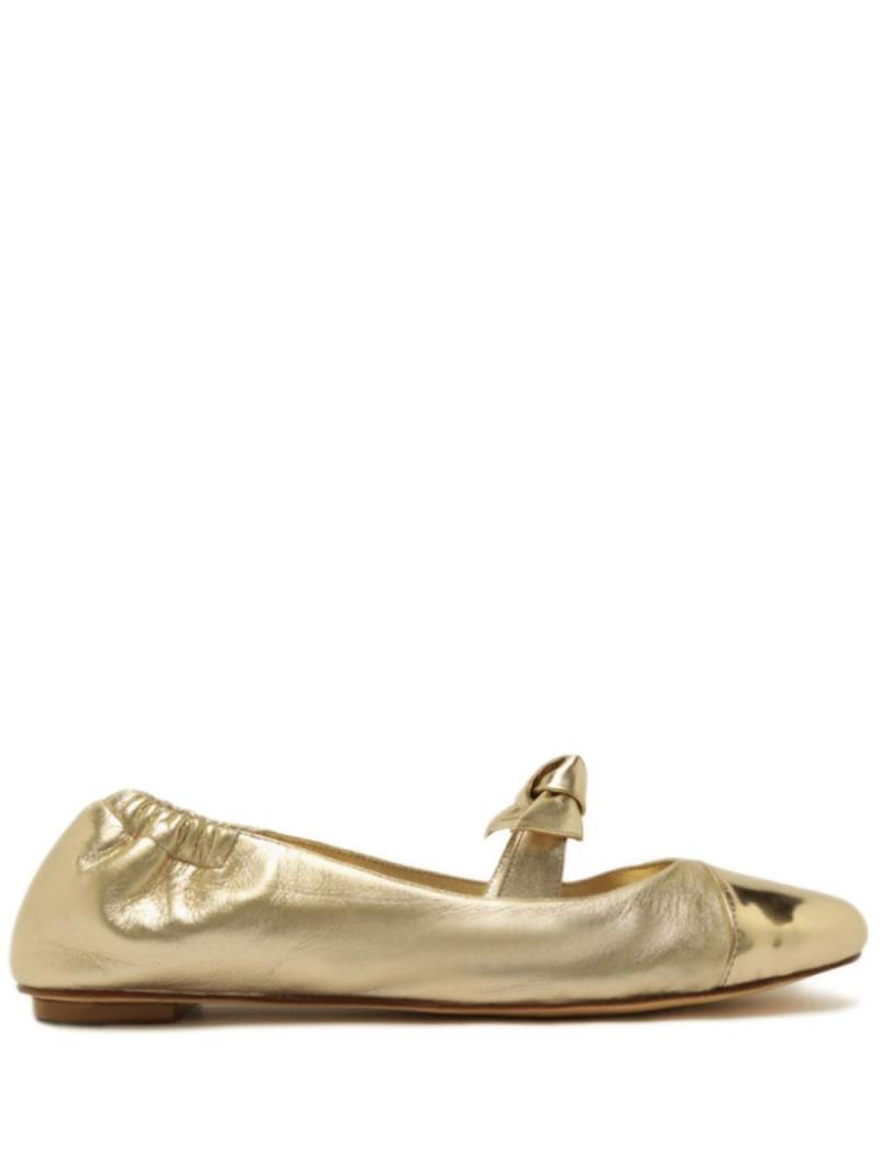 Alexandre Birman Clarita metallic leather ballet pumps - Gold von Alexandre Birman