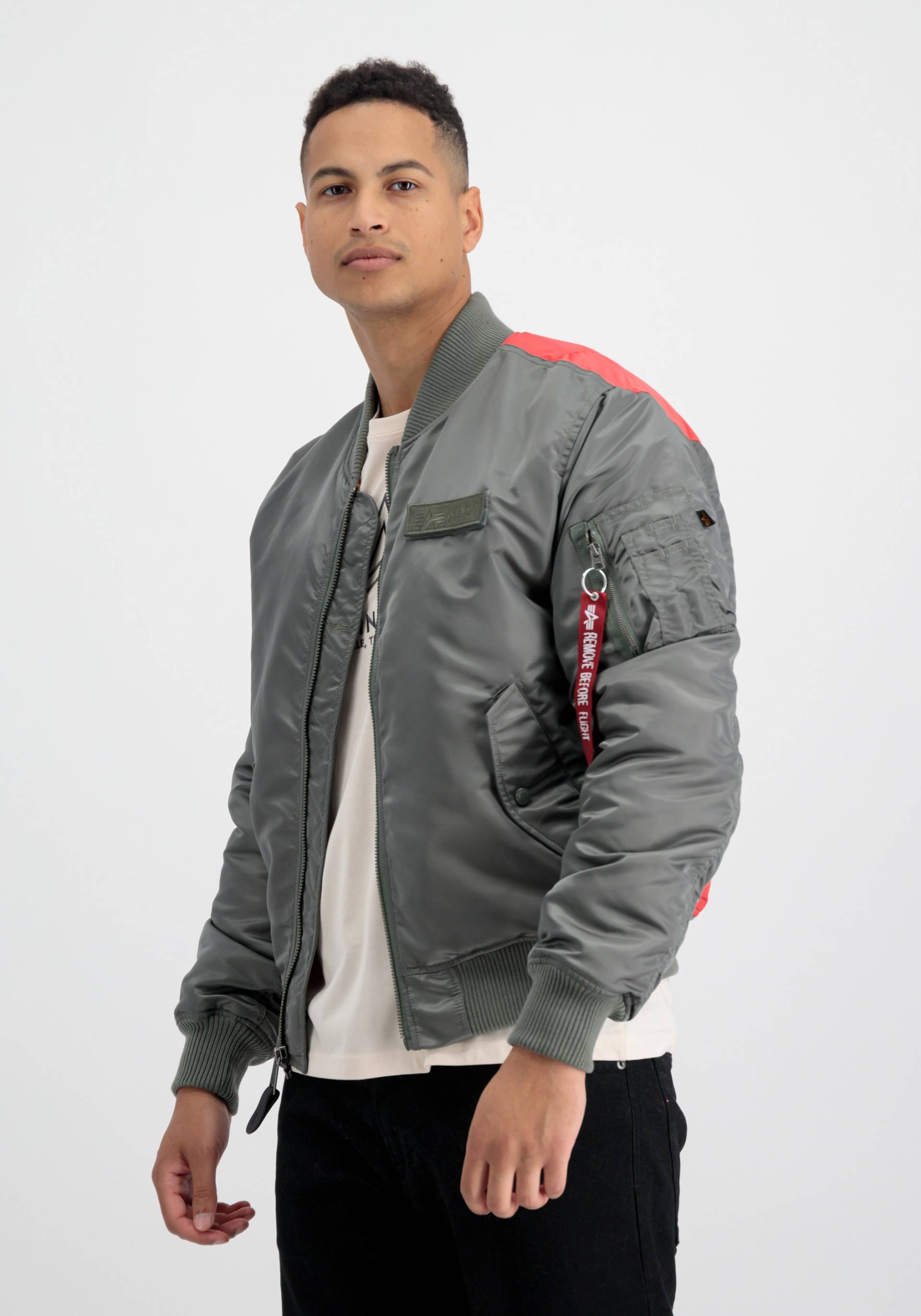 Alpha Industries Bomberjacke »Alpha Industries Men - Bomber Jackets MA-1 VF Fighter Squadron« von Alpha Industries